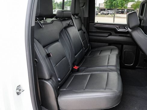 Used 2025 Chevrolet Silverado 2500 LTZ w/ LTZ Premium Package AWD/4WD image 35