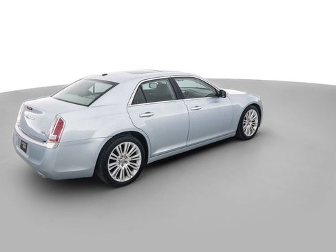 Used 2013 Chrysler 300 C Luxury Series w/ Harman Kardon Audio Group RWD image 5