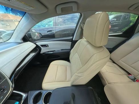 Used 2014 Toyota Avalon Limited w/ Technology Package FWD image 27