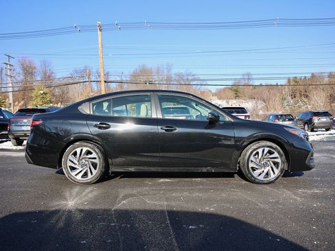 Used 2023 Subaru Legacy Limited image 8