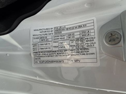 Used 2025 Jeep Wrangler Unlimited Sport AWD/4WD image 18
