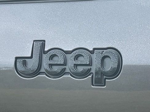 New 2025 Jeep Grand Cherokee L Limited w/ Black Appearance Package image 22