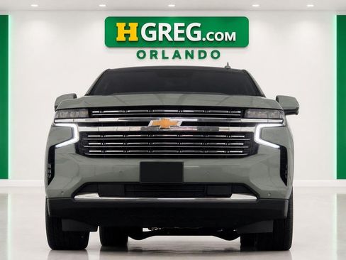 Used 2023 Chevrolet Suburban Premier AWD/4WD image 8