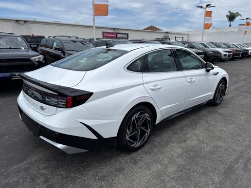 Used 2026 Hyundai Sonata SEL FWD image 12