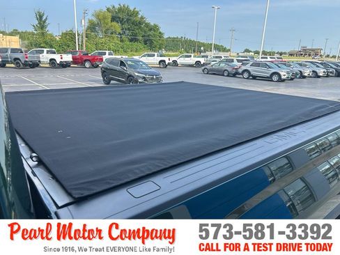 Used 2015 GMC Sierra 1500 SLE w/ SLE Value Package AWD/4WD image 22