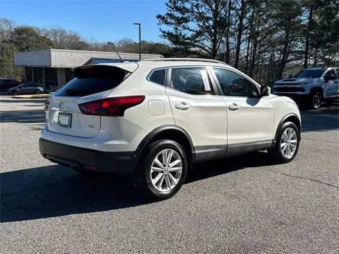 Used 2018 Nissan Rogue Sport SV image 7
