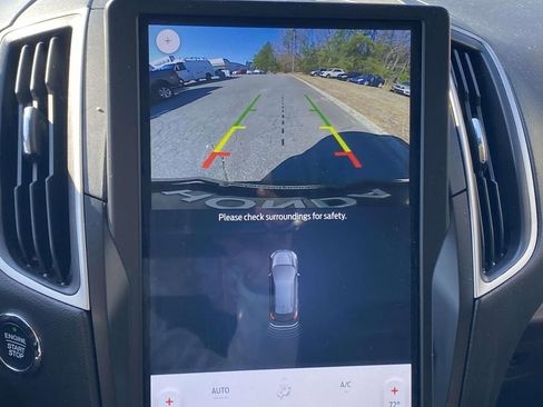 Used 2024 Ford Edge SEL image 26