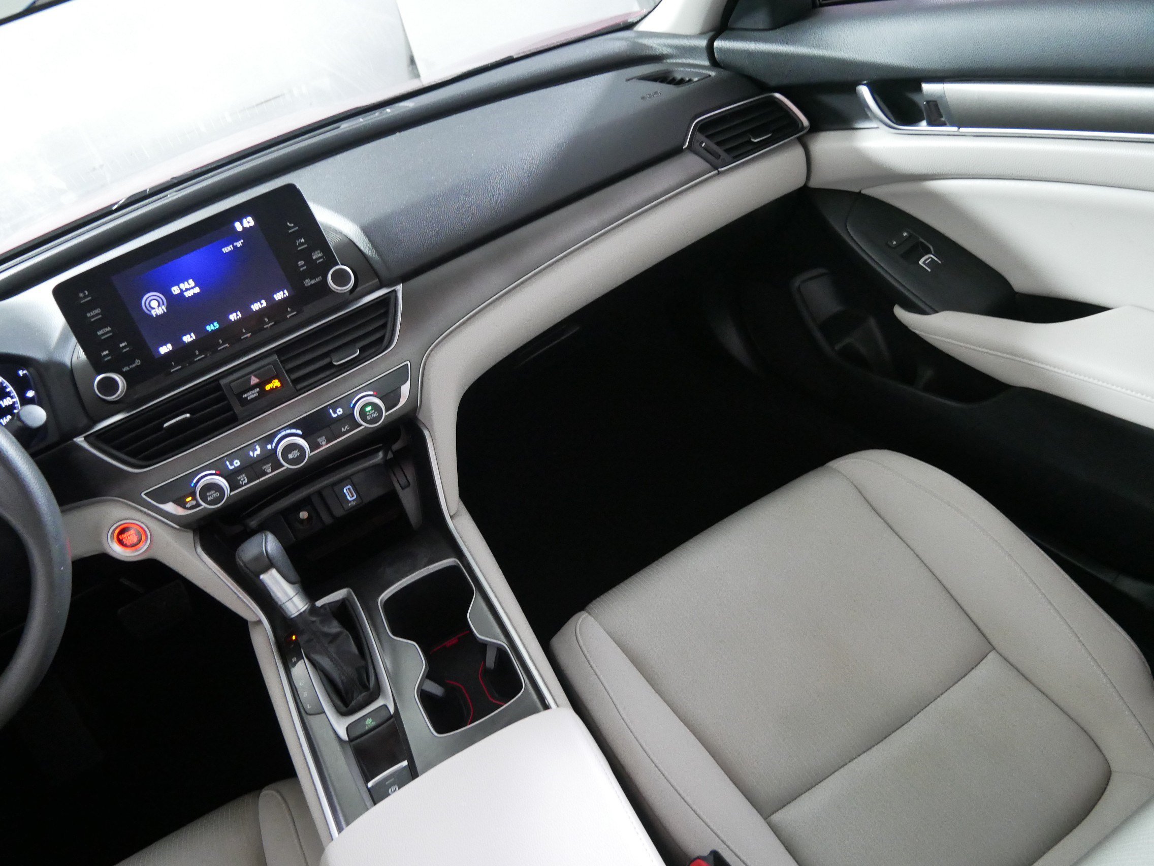Used 2018 Honda Accord LX image 11
