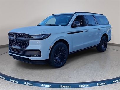 New 2026 Lincoln Navigator L Reserve w/ Jet Appearance Package