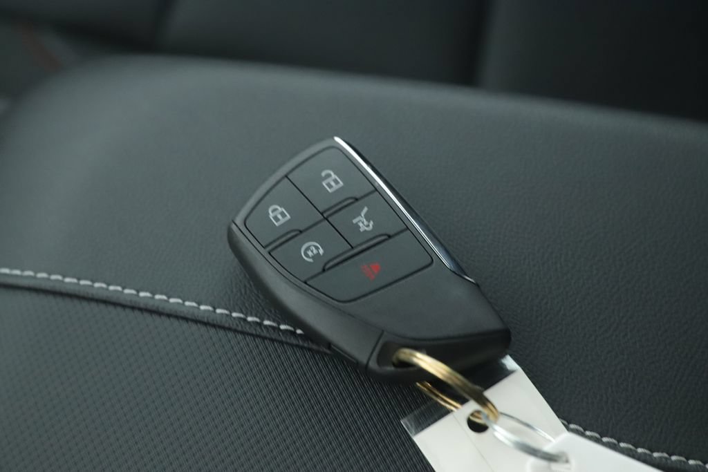 Used 2026 Chevrolet Traverse Z71 AWD/4WD image 3