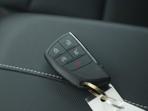 Used 2026 Chevrolet Traverse Z71 AWD/4WD image 3