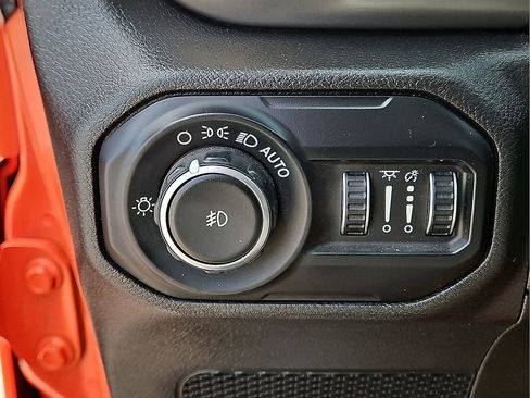 Used 2019 Jeep Wrangler Unlimited Rubicon AWD/4WD image 18