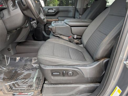 Used 2021 Chevrolet Silverado 1500 LT AWD/4WD image 12