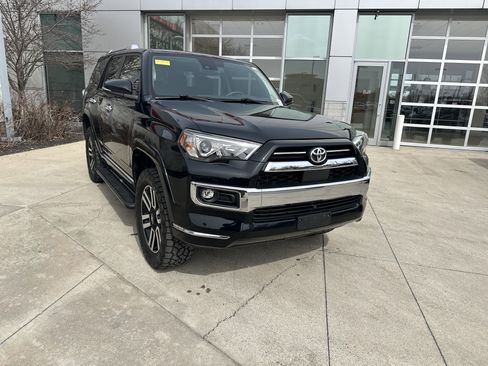 Used 2022 Toyota 4Runner Limited image 2