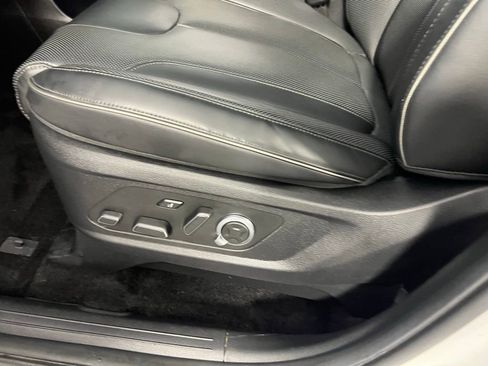 Used 2024 Hyundai Palisade Calligraphy image 23