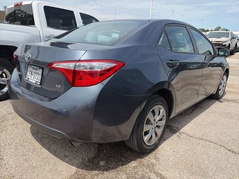 Used 2016 Toyota Corolla LE FWD image 4