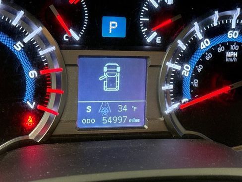 Used 2019 Toyota 4Runner TRD Off-Road image 10