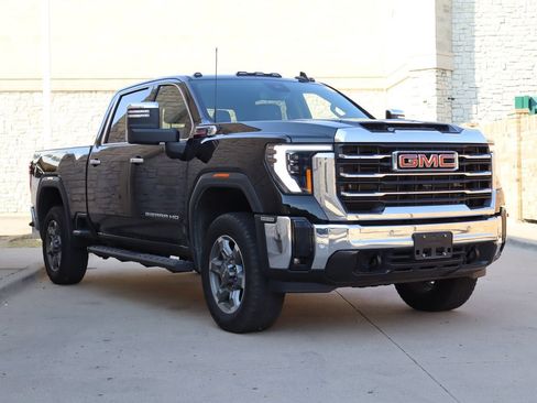 Used 2025 GMC Sierra 2500 SLT w/ SLT Convenience Package AWD/4WD image 2