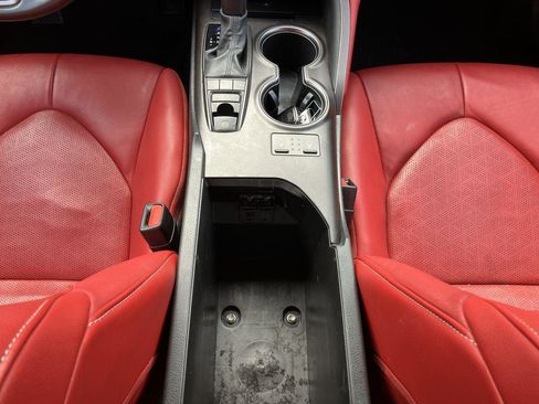 Used 2023 Toyota Camry XSE image 18