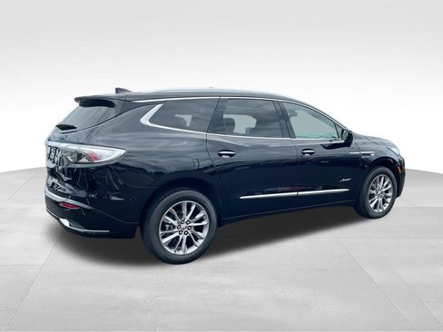 Used 2023 Buick Enclave Avenir w/ Avenir Technology Package AWD/4WD image 10