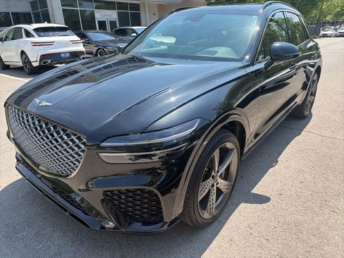 Used 2023 Genesis GV70 3.5T Sport w/ Sport Prestige Package AWD/4WD image 4