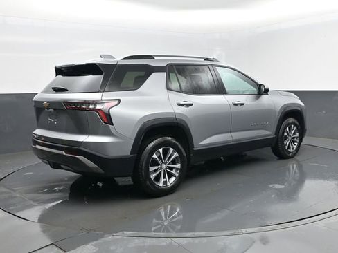 Used 2025 Chevrolet Equinox LT w/ Convenience Package II image 24