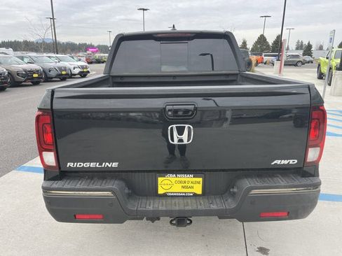 Used 2018 Honda Ridgeline Black Edition image 8