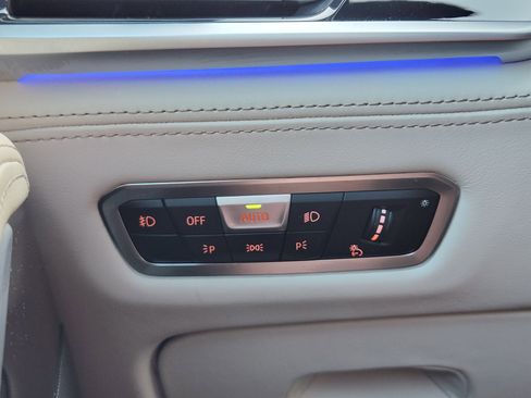 Used 2022 BMW ALPINA XB7 image 24