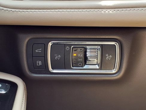 Used 2023 Lincoln Aviator Grand Touring w/ Equipment Group 301A AWD/4WD image 22