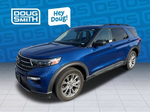 Used 2020 Ford Explorer XLT w/ Equipment Group 202A AWD/4WD image 1