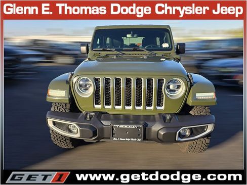 Used 2021 Jeep Wrangler Unlimited Sahara image 2