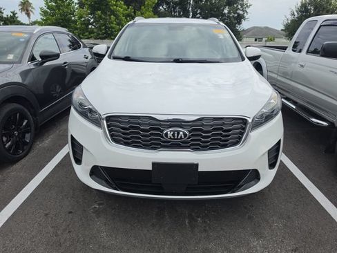 Used 2020 Kia Sorento LX w/ LX I4 Convenience Package FWD image 2