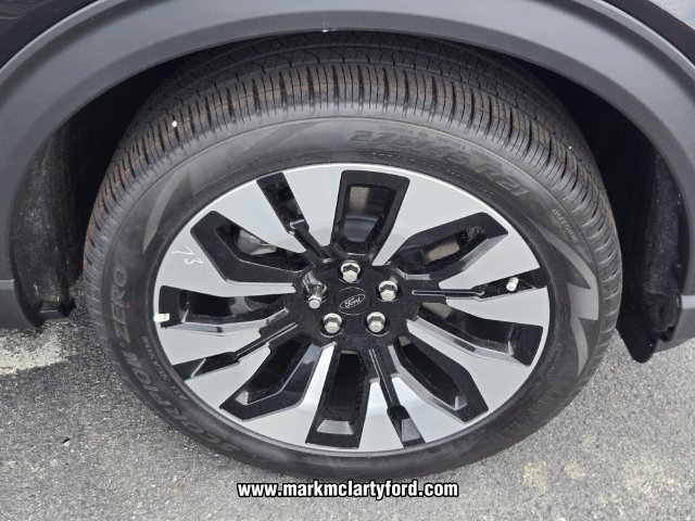New 2026 Ford Explorer Platinum w/ LUX Leather Package AWD/4WD image 15