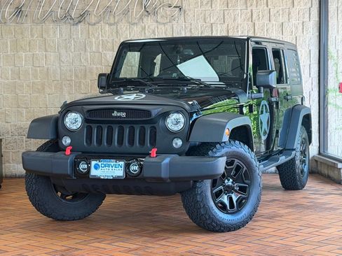 Used 2017 Jeep Wrangler Unlimited Sport AWD/4WD image 2