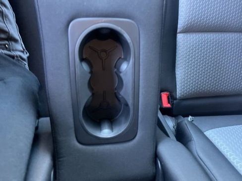 Used 2019 Ford Escape SE image 14