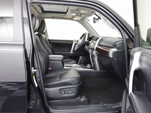 Used 2017 Toyota 4Runner Limited image 19