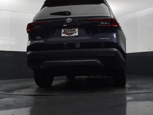 Used 2025 Toyota Grand Highlander AWD Hybrid image 39