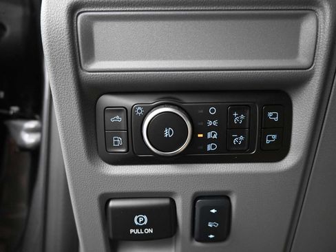 New 2025 Ford F150 Lariat w/ Equipment Group 502A High image 31