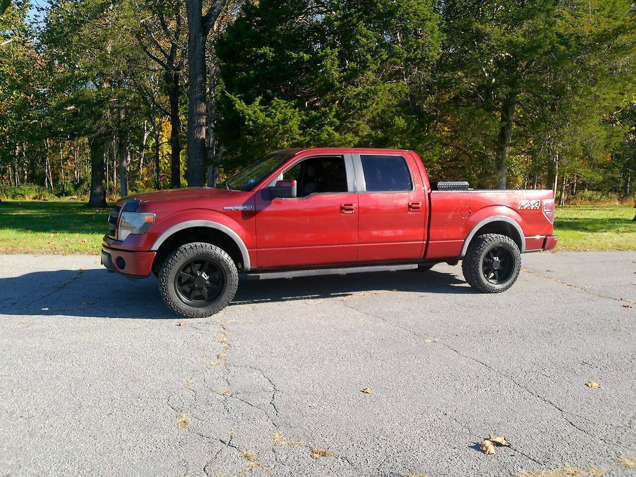 Used 2014 Ford F150 FX4 w/ Equipment Group 402A Luxury AWD/4WD image 2