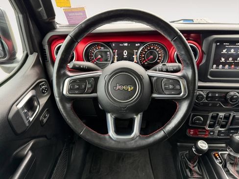 Used 2020 Jeep Wrangler Unlimited Rubicon w/ LED Lighting Group AWD/4WD image 18
