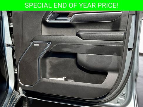 Used 2025 Chevrolet Silverado 1500 RST w/ Dark Appearance Package image 28