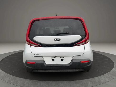 Used 2021 Kia Soul LX FWD image 6