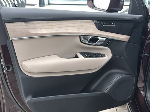 New 2026 Volvo XC90 T8 Ultra w/ Protection Package Premier AWD/4WD image 21