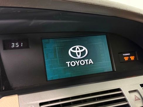 Used 2005 Toyota Avalon XLS FWD image 24