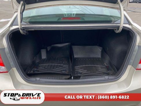 Used 2014 Chevrolet Cruze LS image 18