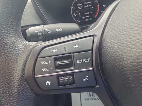 Used 2024 Honda CR-V EX image 29
