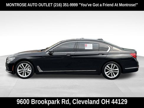 Used 2016 BMW 750i xDrive AWD/4WD image 8