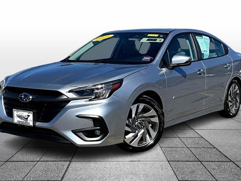 Used 2025 Subaru Legacy Limited image 11