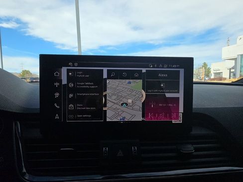 Used 2025 Audi Q5 e Premium Plus w/ Premium Plus Package image 18