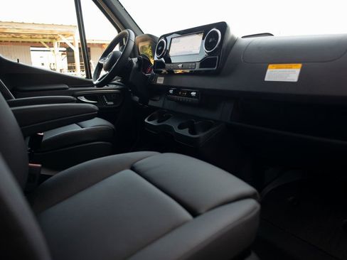 New 2025 Mercedes-Benz Sprinter 2500 image 16